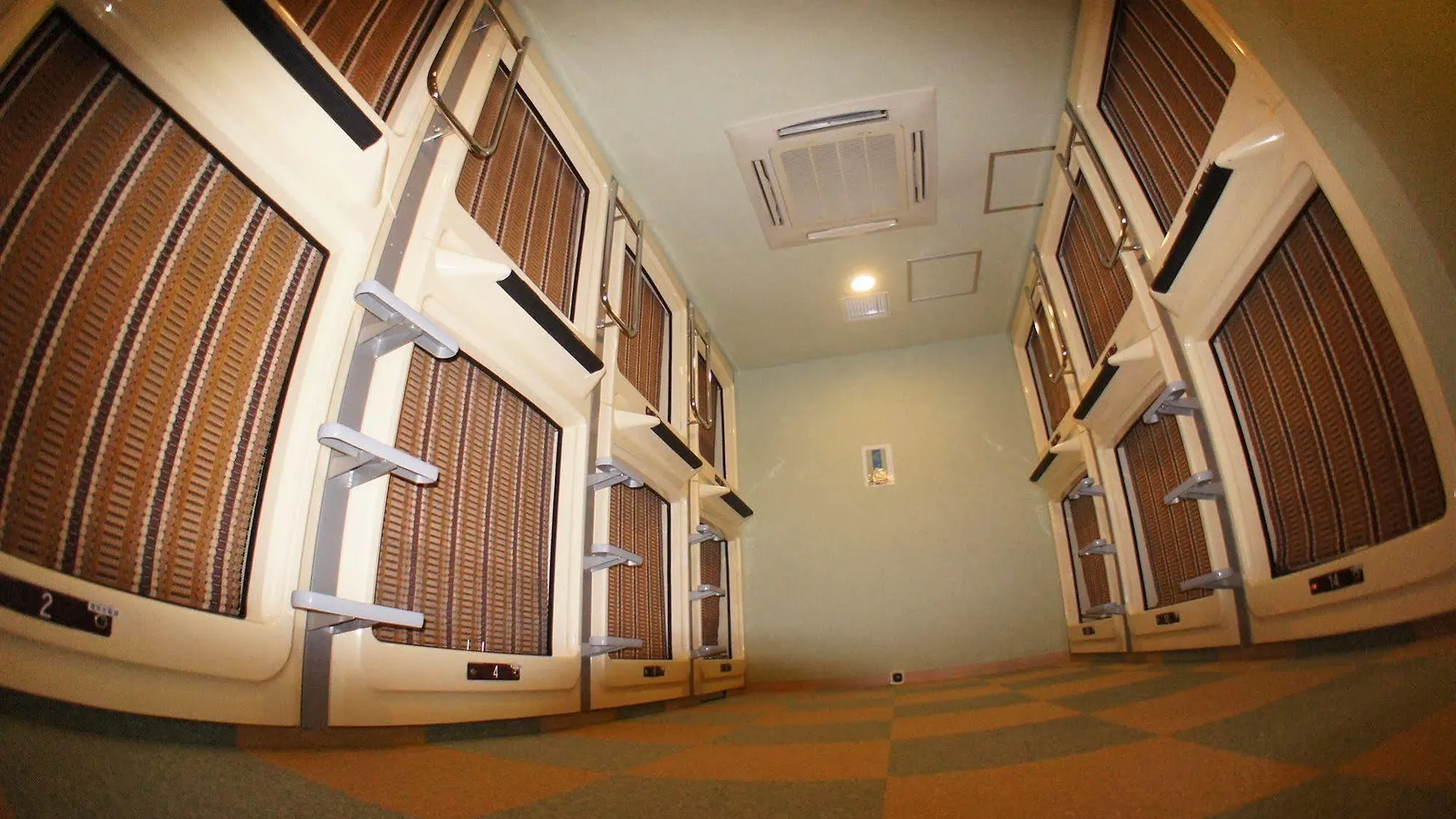 Capsule Hotel Shinjuku 510 東京都